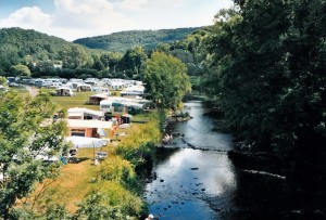 Blick in das Tal der Sauer in Luxemburg