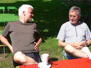 Kaffeepause in einem lauschigen Biergarten