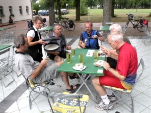 Mittagsrast in Löcknitz im Haus am See