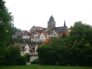 Vorbei an Naumburg