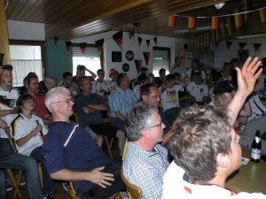 Pause muss sein, wenn die Deutsche Mannschaft bei der WM spielt (0:1 gegen Serbien!)