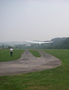 Segelfluggelände auf den Ruhrwiesen in Glösingen (Arnsberg)