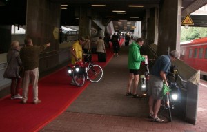 Roter Teppich im Kasseler HBf