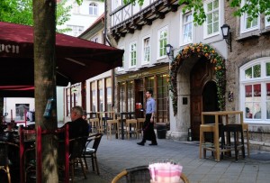 Biergarten vor unserem Hotel