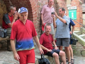 Pause an der Burg Rabenstein in Raben im Fläming