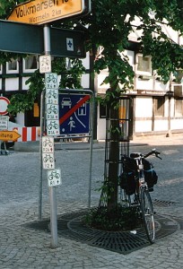 Schilderwald in Warburg