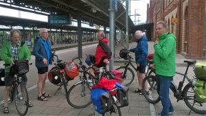auf dem Bahnsteig in Stendal - es geht heimwärts