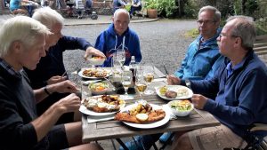 Abendessen an der Bockholter Fähre