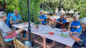 im Café Blumenkränzchen