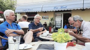 Pause in Senden in der Eiszeit am Marktplatz