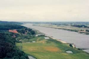 Elbe vom Aussichtsturm Kniepenberg aus