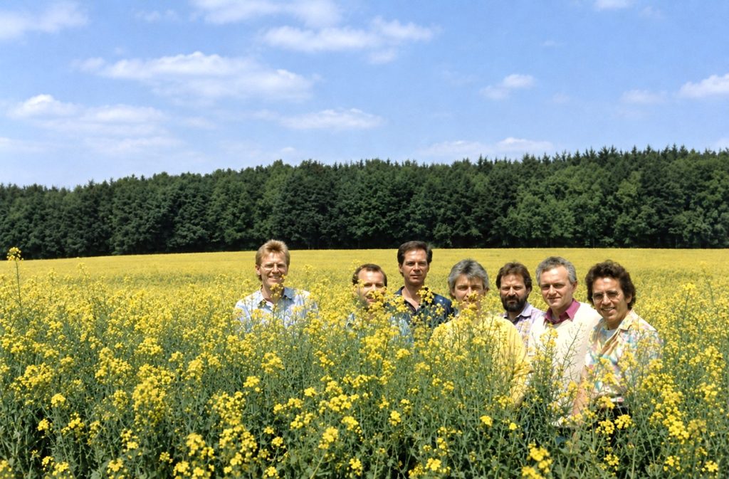 Gruppenbild im Raps
