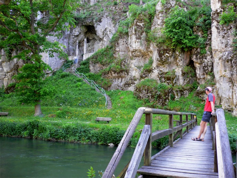 Warten auf Peters Flickaktion hinter Neuhaus an der Pegnitz